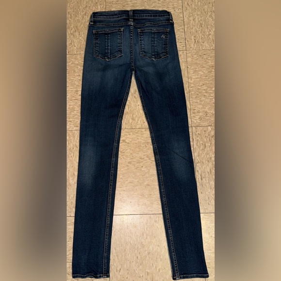 rag & bone High-Rise Skinny Jeans *Store Exclusive* in Woodford size 26 - Picture 9 of 16